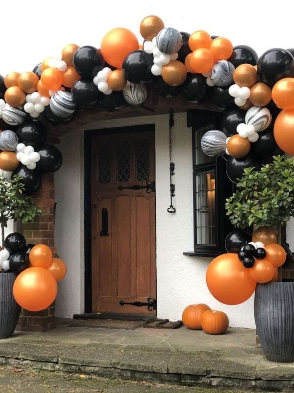 Halloween Balloon Decorations