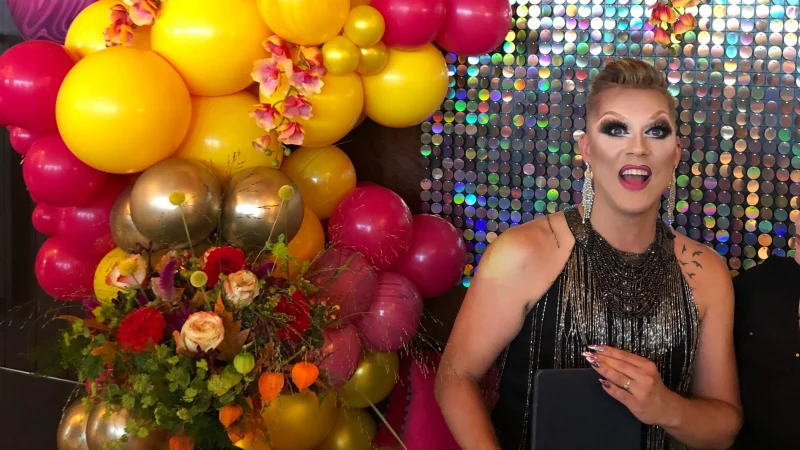 Drag pride balloon installation